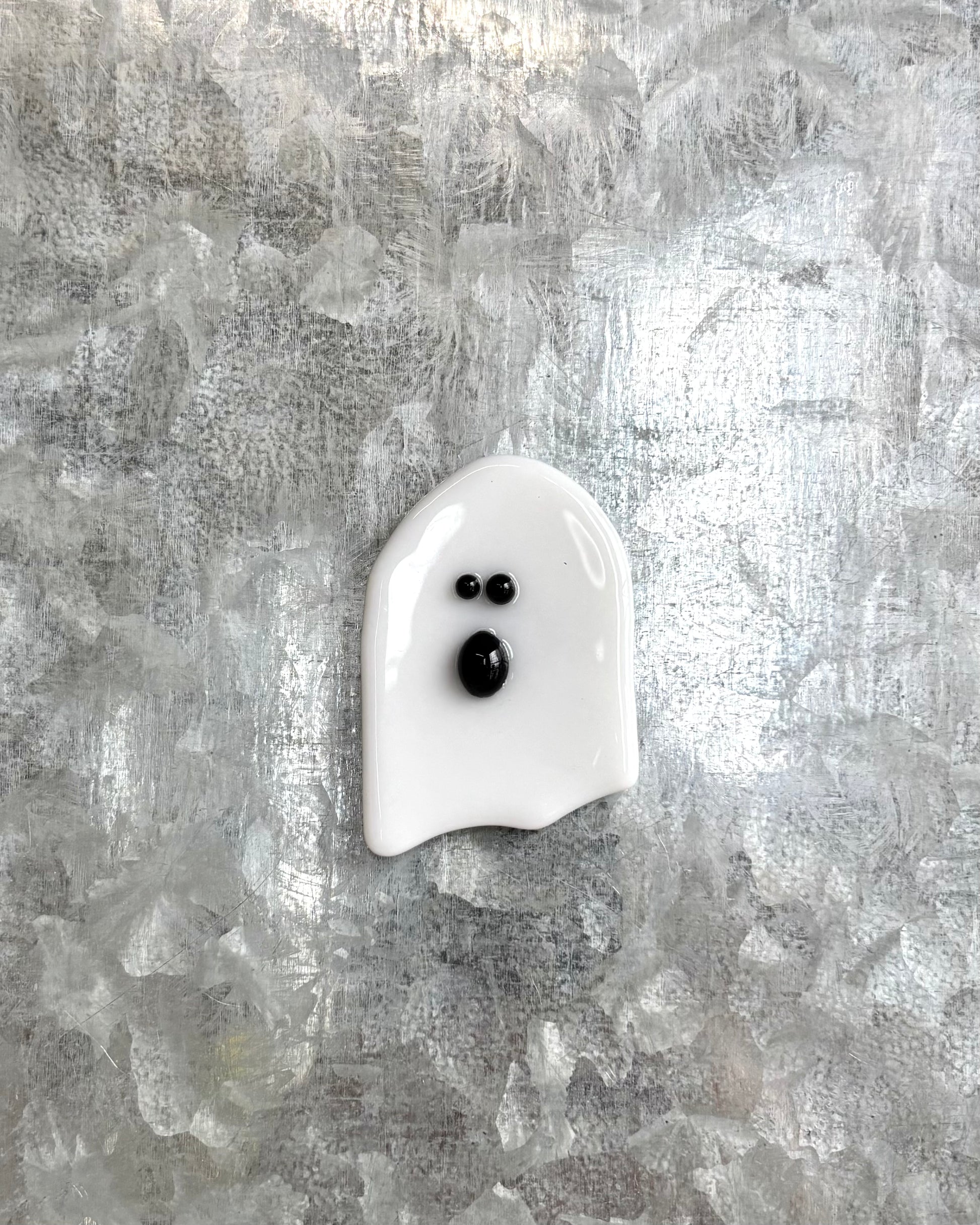 Boooo-ing Ghost Magnet-1