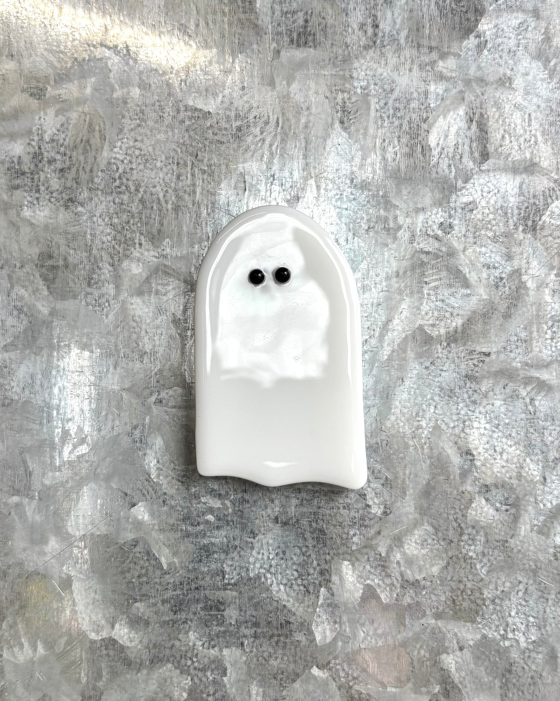 Ghost Magnet-1