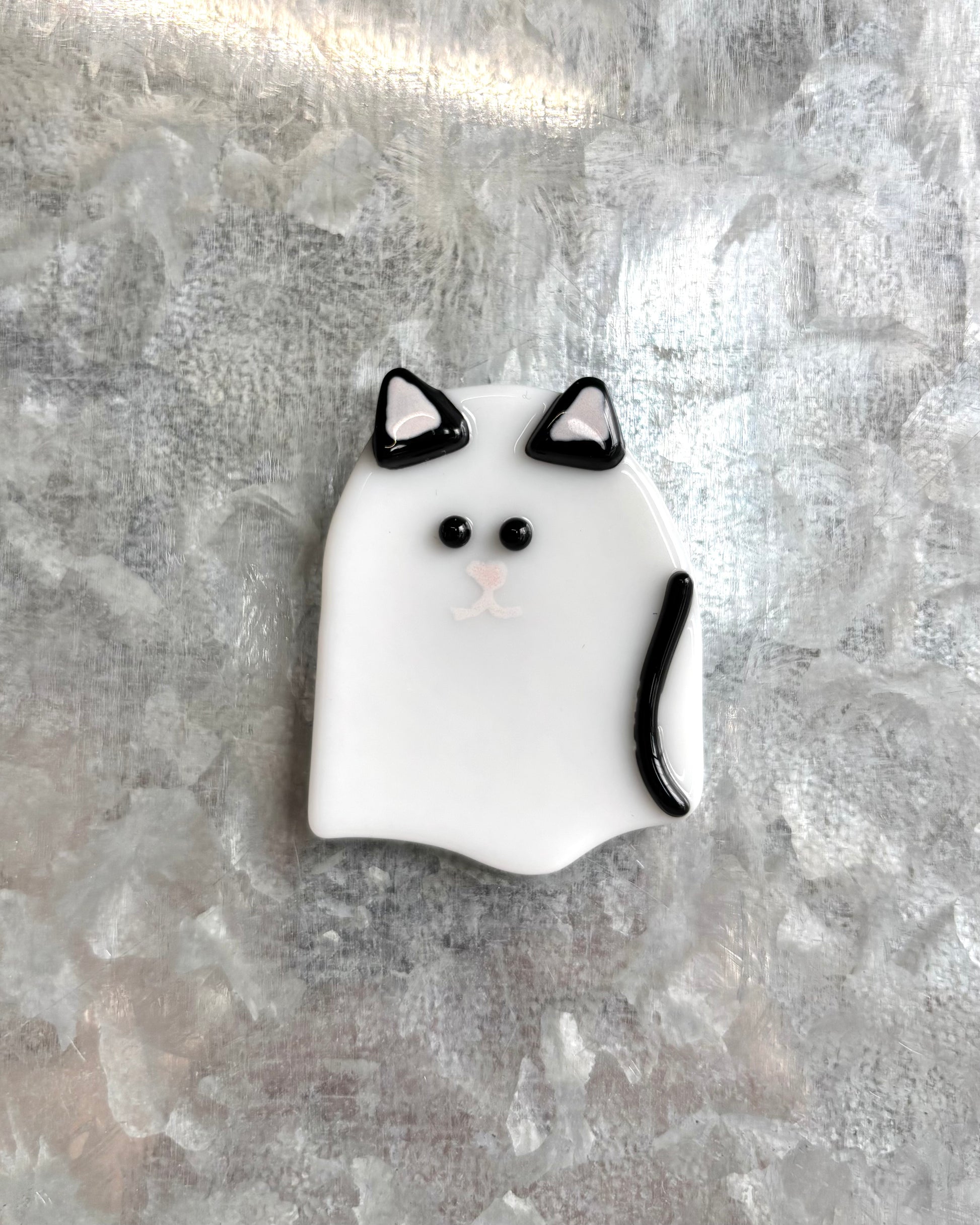 Kitty Cat Ghost Magnet-1